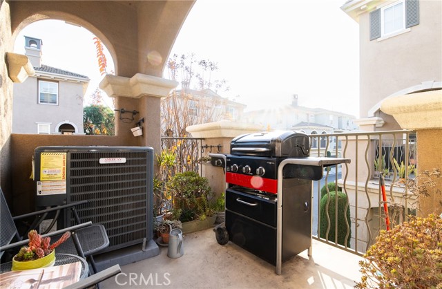 Detail Gallery Image 29 of 39 For 10285 Corte Fina Ln, Bellflower,  CA 90706 - 3 Beds | 3/1 Baths