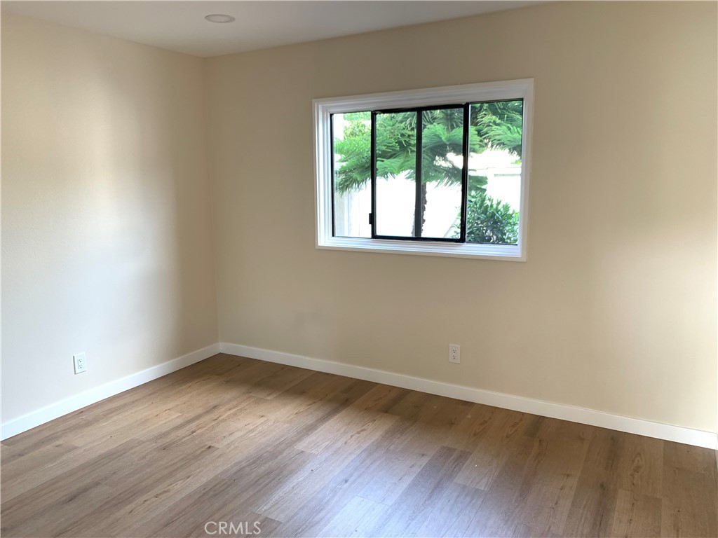 MLS #OC25268734 image #6