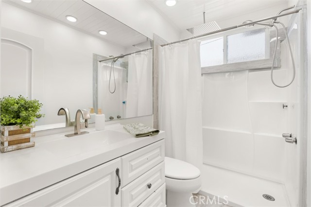 Detail Gallery Image 13 of 44 For 243 S Hanford, San Pedro,  CA 90732 - 3 Beds | 2 Baths