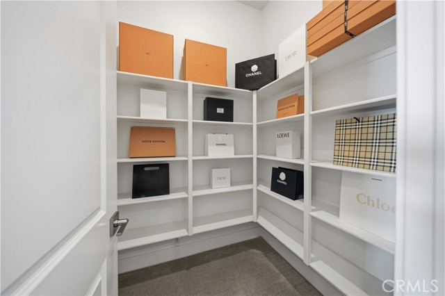 Detail Gallery Image 35 of 69 For 27516 Golden Currant Pl, Valencia,  CA 91381 - 4 Beds | 4/1 Baths