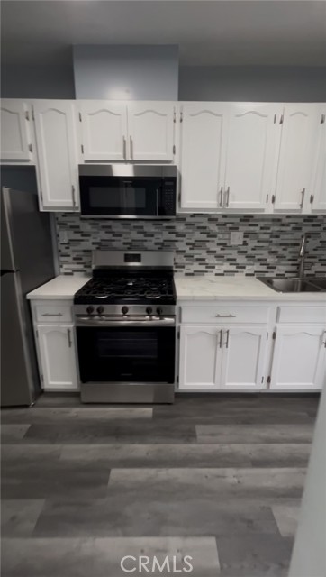 Detail Gallery Image 8 of 17 For 1032 S Normandie Ave #202,  Los Angeles,  CA 90006 - 2 Beds | 1 Baths