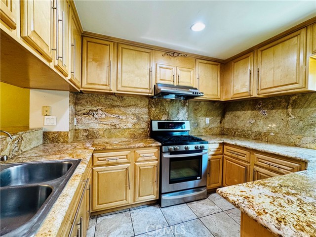 848 W Huntington Drive, Arcadia CA: https://media.crmls.org/medias/629b9da9-c72a-48af-90b3-34986c060a7a.jpg