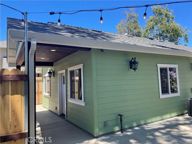 Detail Gallery Image 16 of 41 For 1318 Salem, Chico,  CA 95928 - 5 Beds | 3 Baths