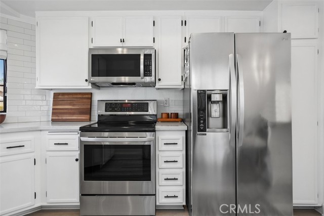 Detail Gallery Image 13 of 28 For 4727 Mayflower Way, Oceanside,  CA 92057 - 2 Beds | 2 Baths
