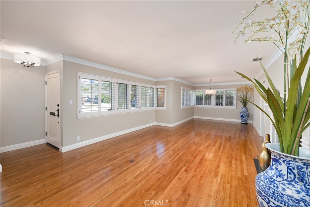 MLS #AR25171279 img 6