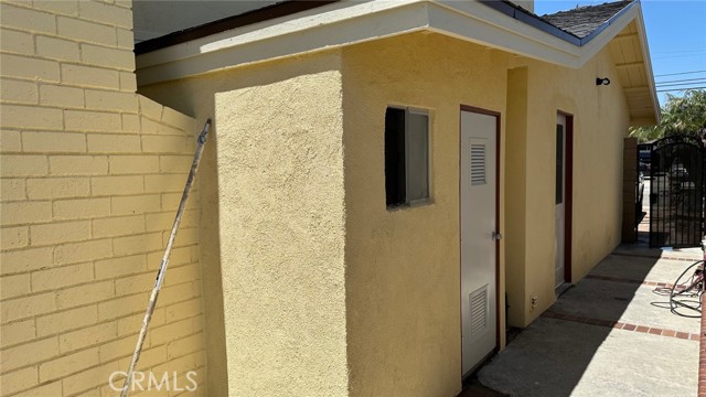 Detail Gallery Image 7 of 42 For 548 E Collins Ave, Orange,  CA 92867 - 3 Beds | 2/1 Baths