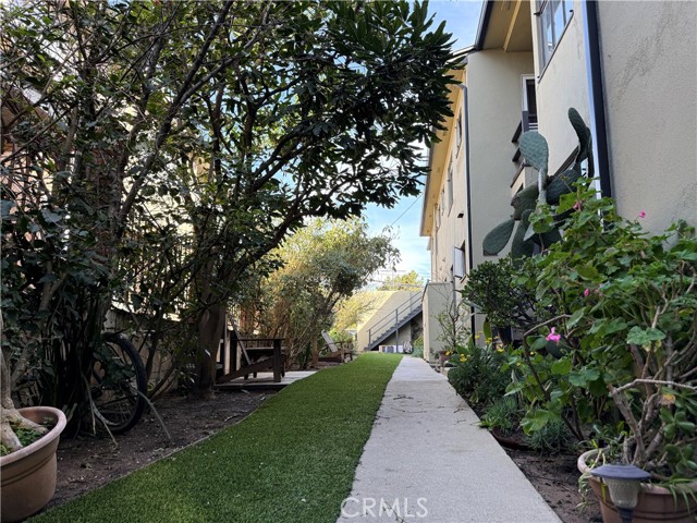 2648 23rd Street, Santa Monica CA: https://media.crmls.org/medias/629e4066-2a68-4817-ad1c-80201fb09d84.jpg