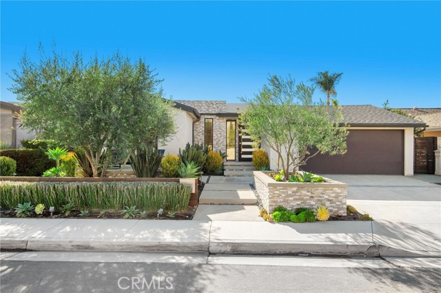 Detail Gallery Image 2 of 39 For 2823 La Ventana, San Clemente,  CA 92672 - 3 Beds | 3/1 Baths