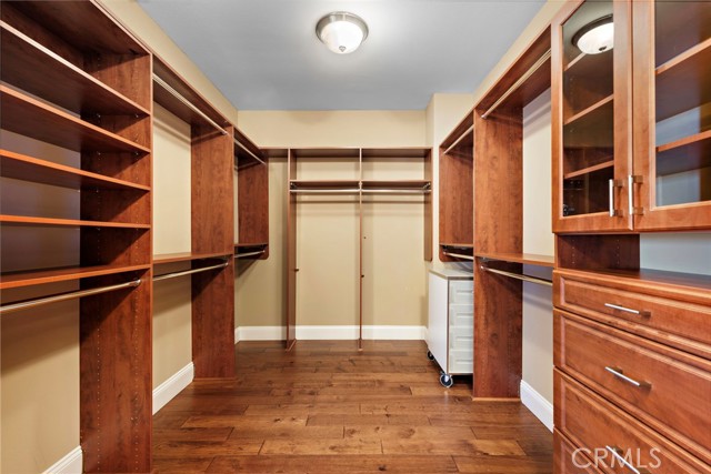 27 Pacific Mist, Newport Coast CA: https://media.crmls.org/medias/629ff5e7-ddf6-4275-abb9-5ec1e210a76e.jpg