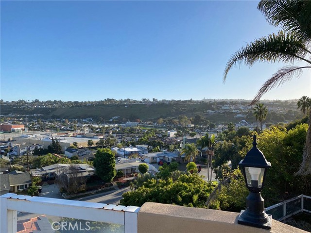 5228 Vanderhill Road, Torrance CA: https://media.crmls.org/medias/62a33a43-34fd-4fd2-a58f-d563f1a4e3d9.jpg