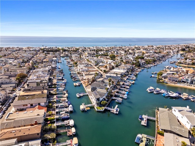 Detail Gallery Image 24 of 27 For 3711 Channel Pl, Newport Beach,  CA 92663 - 2 Beds | 1/1 Baths