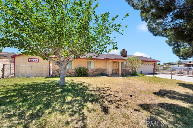 Detail Gallery Image 4 of 38 For 15869 Calandria Way, Victorville,  CA 92394 - 3 Beds | 2 Baths