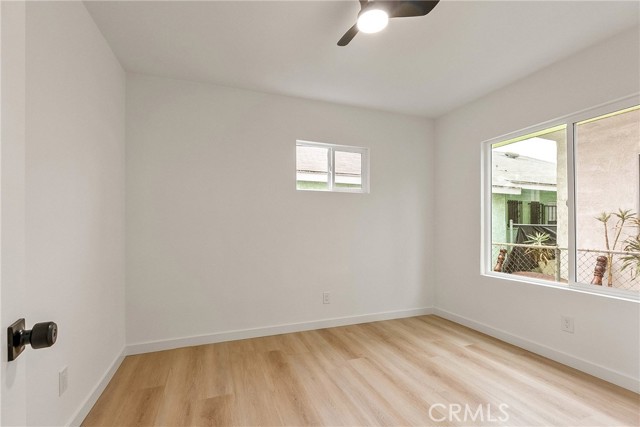 1209 W 40th Place, Los Angeles CA: https://media.crmls.org/medias/62a456fe-ac11-4454-ac00-561dd7a79b54.jpg