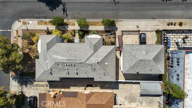 1200 N Kenmore Avenue, Los Angeles CA: https://media.crmls.org/medias/62a56c9e-4e18-4dfd-ba47-98fcb344ef79.jpg