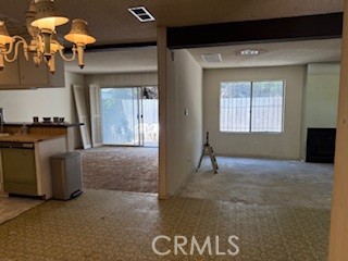 Detail Gallery Image 5 of 22 For 9025 Willis Ave #141,  Panorama City,  CA 91402 - 3 Beds | 2 Baths
