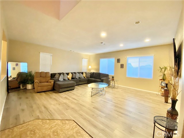 12564 Mesa Street, Victorville CA: https://media.crmls.org/medias/62a67eba-67e1-4889-948f-7134789a3899.jpg
