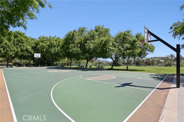 21391 Birdhollow Drive, Trabuco Canyon CA: https://media.crmls.org/medias/62a695e2-8a66-4c22-9fc0-976463e40d8c.jpg