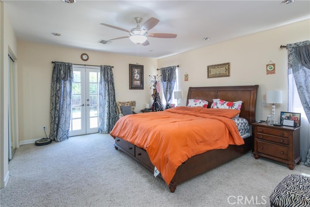 18948 Lassen Street, Northridge CA: https://media.crmls.org/medias/62aa9c42-5177-45b1-b5f3-5bf647a79873.jpg