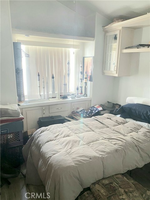 1295 S Cawston Avenue, Hemet CA: https://media.crmls.org/medias/62aaafe7-1471-4706-a0aa-3ff2fe4f0ad6.jpg