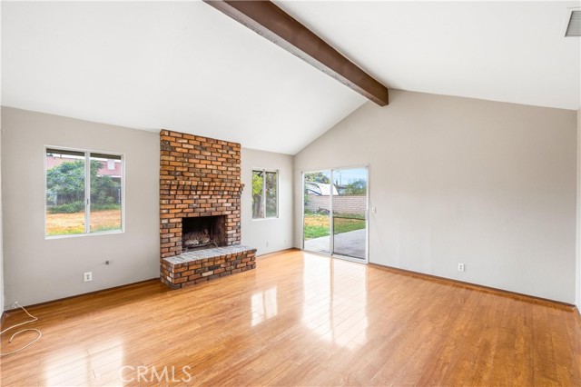 Detail Gallery Image 4 of 25 For 28930 Gifford, Moreno Valley,  CA 92555 - 4 Beds | 2 Baths