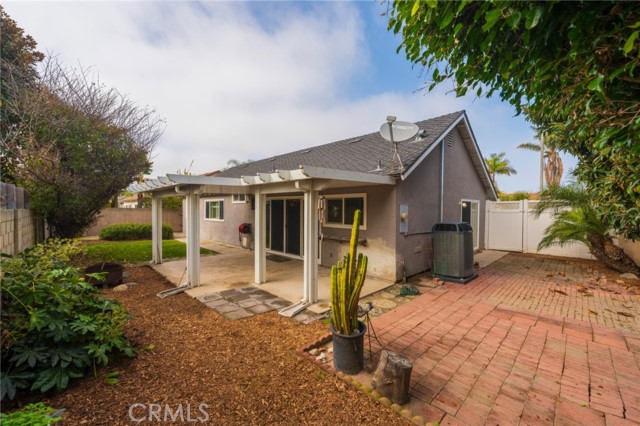 Detail Gallery Image 31 of 33 For 10092 Dana Dr, Huntington Beach,  CA 92646 - 3 Beds | 2 Baths