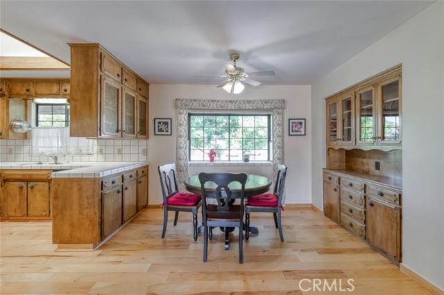 Detail Gallery Image 7 of 33 For 7664 N Gearhart Ave, Fresno,  CA 93720 - 3 Beds | 2 Baths