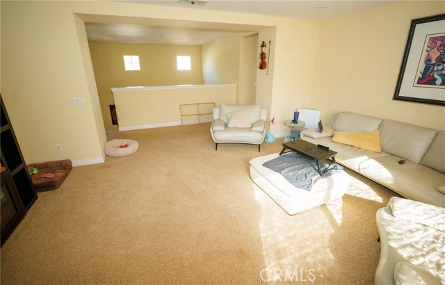 Detail Gallery Image 20 of 20 For 27462 English Ivy Ln, Canyon Country,  CA 91387 - 5 Beds | 3 Baths