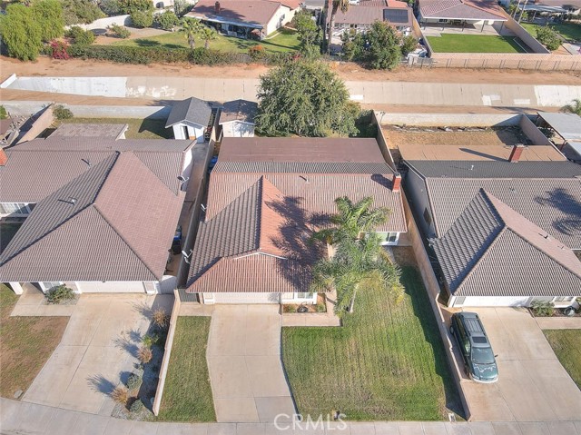 Detail Gallery Image 9 of 59 For 2734 Shiells Ave, Jurupa Valley,  CA 92509 - 3 Beds | 2 Baths