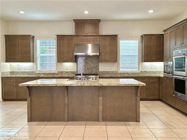 Detail Gallery Image 3 of 27 For 158 Bryce Run, Lake Forest,  CA 92630 - 4 Beds | 3/1 Baths