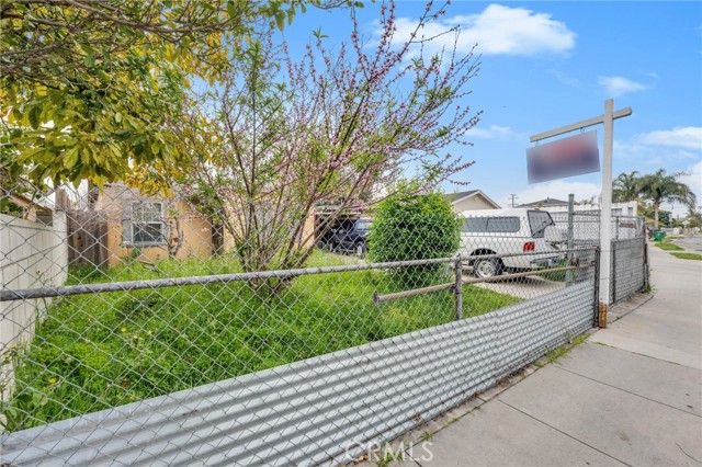 MLS# DW23060266