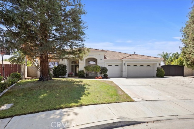 Detail Gallery Image 2 of 37 For 12805 Monterey Beach Dr, Bakersfield,  CA 93311 - 4 Beds | 3/1 Baths