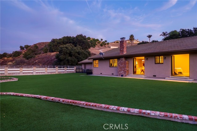 Detail Gallery Image 50 of 60 For 21565 Cleardale St, Newhall,  CA 91321 - 3 Beds | 2/1 Baths