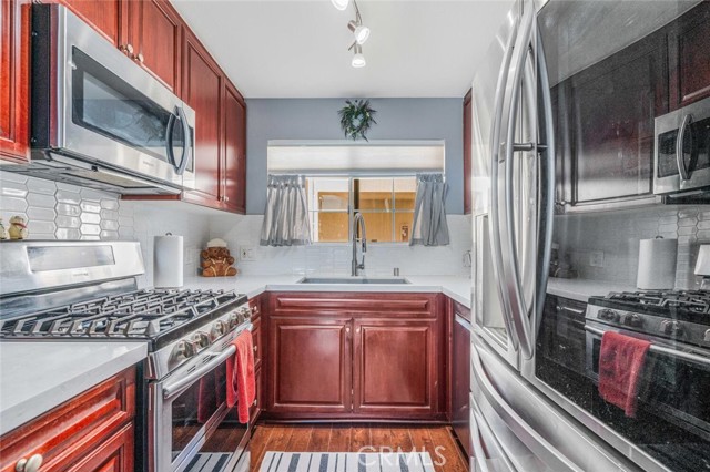 Detail Gallery Image 6 of 26 For 5565 Canoga Ave #309,  Woodland Hills,  CA 91367 - 2 Beds | 2 Baths