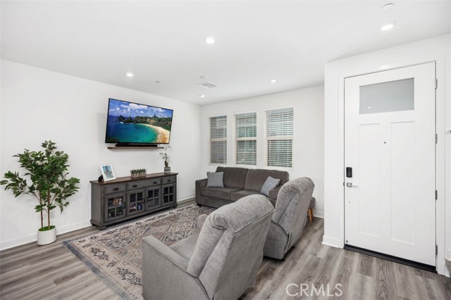 Detail Gallery Image 4 of 27 For 235 Hazel Dr, Rancho Mission Viejo,  CA 92694 - 2 Beds | 2/1 Baths