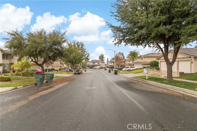 Detail Gallery Image 34 of 37 For 1472 Pinewood Dr, Corona,  CA 92881 - 3 Beds | 2/1 Baths