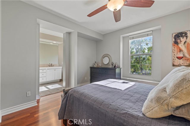 23402 Brookdale Lane, Valencia CA: https://media.crmls.org/medias/62af5700-1a75-454b-bc7e-ecc4676bf586.jpg