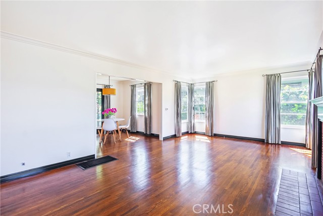 Detail Gallery Image 4 of 25 For 249 Wave, Laguna Beach,  CA 92651 - 2 Beds | 2 Baths