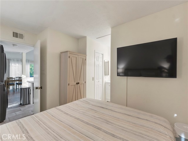 Detail Gallery Image 11 of 45 For 7050 Shoup Ave #225 #225,  Canoga Park,  CA 91303 - 1 Beds | 1 Baths
