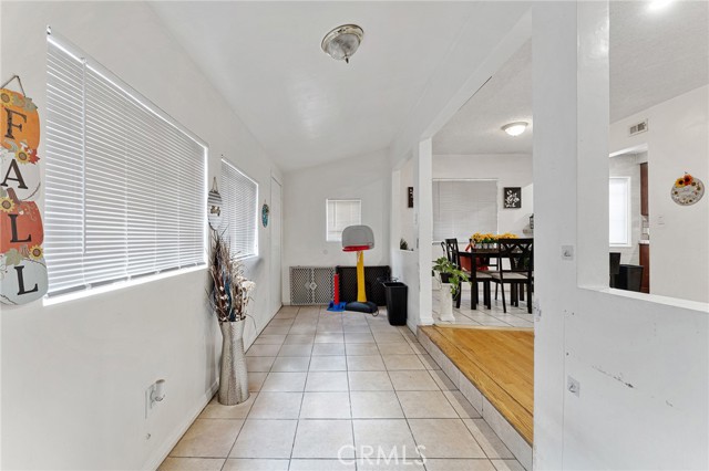 Detail Gallery Image 33 of 43 For 540 W 118th St, Los Angeles,  CA 90044 - 6 Beds | 5 Baths