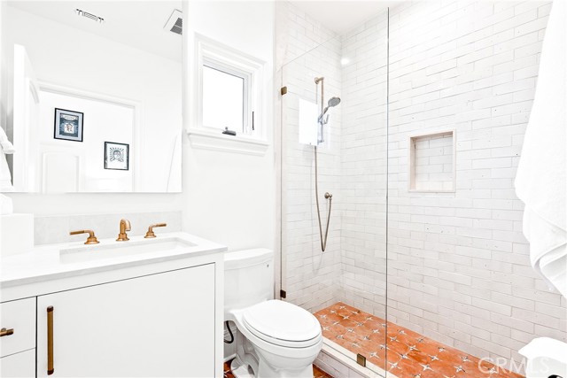 23477 Park Colombo, Calabasas CA: https://media.crmls.org/medias/62b0fbc1-264b-4e0b-88dd-6a248caba23f.jpg
