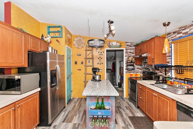 Detail Gallery Image 26 of 43 For 12730 Fir St, Oak Hills,  CA 92344 - – Beds | – Baths