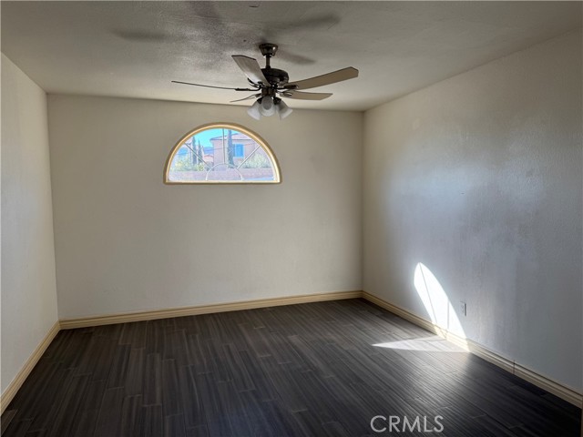 Detail Gallery Image 15 of 23 For 7052 Starne Rd, Corona,  CA 92881 - 3 Beds | 2 Baths