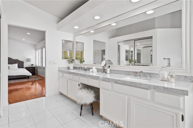 Detail Gallery Image 18 of 29 For 28140 Meadow Land Dr, Yorba Linda,  CA 92887 - 4 Beds | 3 Baths