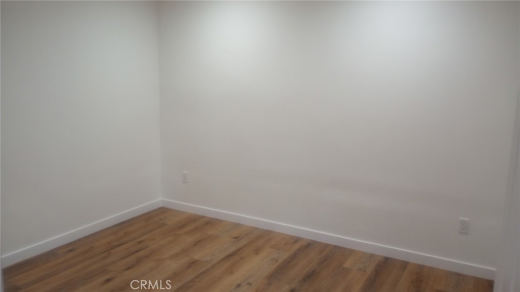https://media.crmls.org/medias/62b220f4-2e45-4b17-a962-1bb1dc75c49e.jpg?preset=X-Large