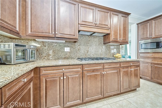 Detail Gallery Image 15 of 68 For 12721 Mediterranean, Rancho Cucamonga,  CA 91739 - 5 Beds | 5 Baths