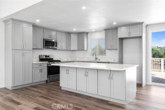 Detail Gallery Image 10 of 54 For 1436 Hilltop, Norco,  CA 92860 - 4 Beds | 2 Baths