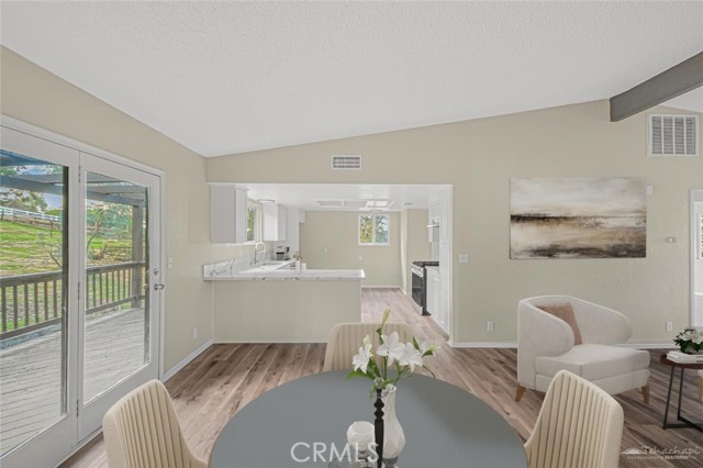 Detail Gallery Image 5 of 34 For 30617 Buckskin, Tehachapi,  CA 93561 - 4 Beds | 3 Baths