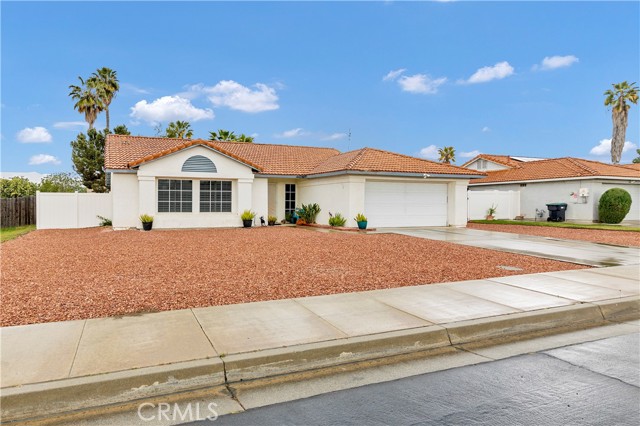 Detail Gallery Image 4 of 41 For 44236 Olive Ave, Hemet,  CA 92544 - 3 Beds | 2 Baths