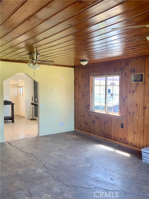 Detail Gallery Image 8 of 12 For 12603 15th St, Yucaipa,  CA 92399 - 2 Beds | 1 Baths