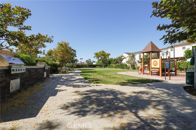 403 Aura Drive, Costa Mesa CA: https://media.crmls.org/medias/62b56424-3137-49a6-886d-a119beb96275.jpg